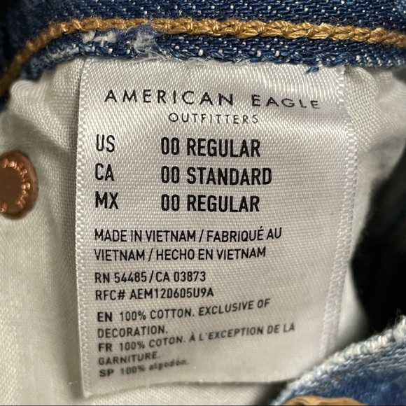 90’s Boyfriend Jeans - Picture 3 of 5